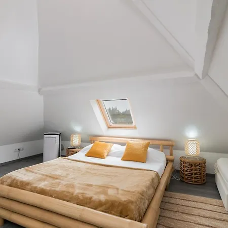 Casas Madalena * Seia